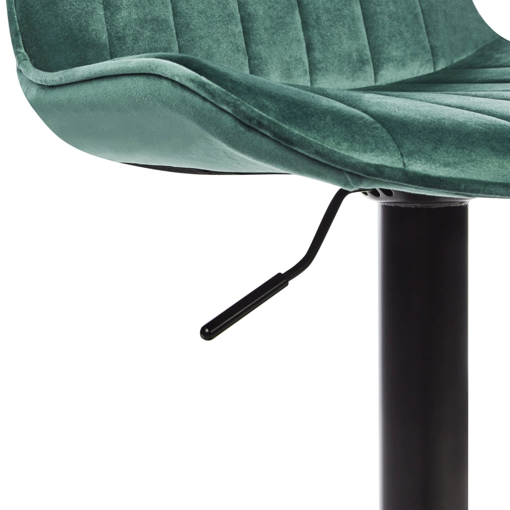 Set di 2 sedie da bar in velluto verde smeraldo gambe in acciaio nero senza braccioli set da pranzo salotto soggiorno moderno
