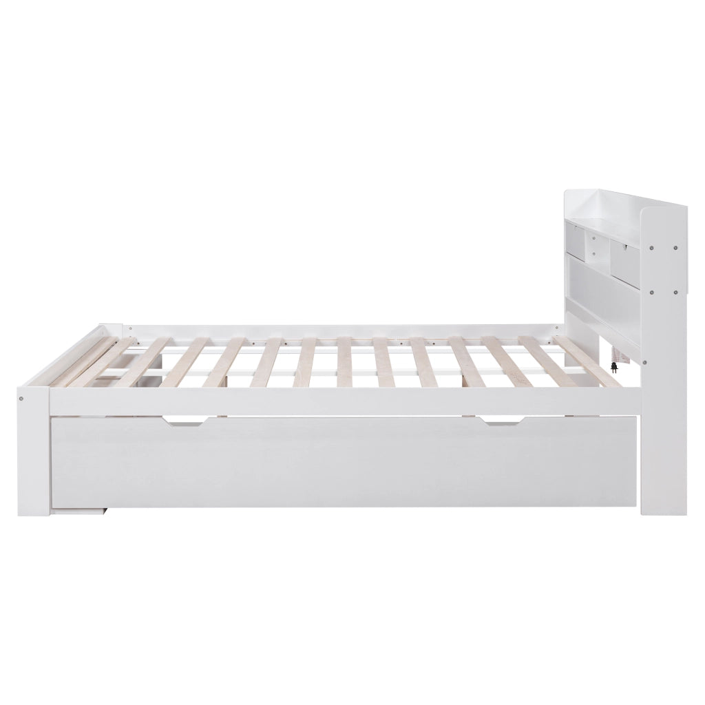 Letto matrimoniale bianco in pino con USB e cassetti 140x200 cm