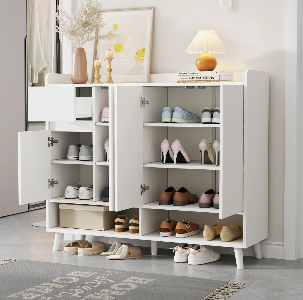 Credenza moderna con 4 ante, 1 cassetto e ripiano regolabile