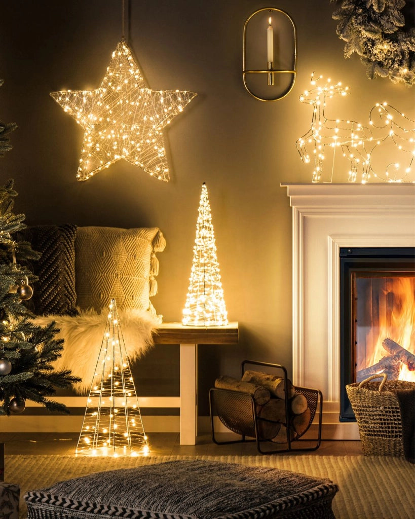 Decorazione da Esterno e Interno con Luci a LED Albero di Natale 57 cm in Metallo Argento