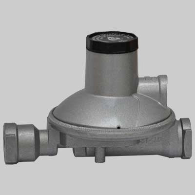 REGOLATORE GAS BASSA PRESSIONE A NORMA  10 Kg 1/2 x 1/2     MADE IN ITALY
