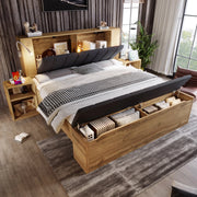 Letto in legno quercia 160x200 testiera in lino comodini panca lampade USB doghe
