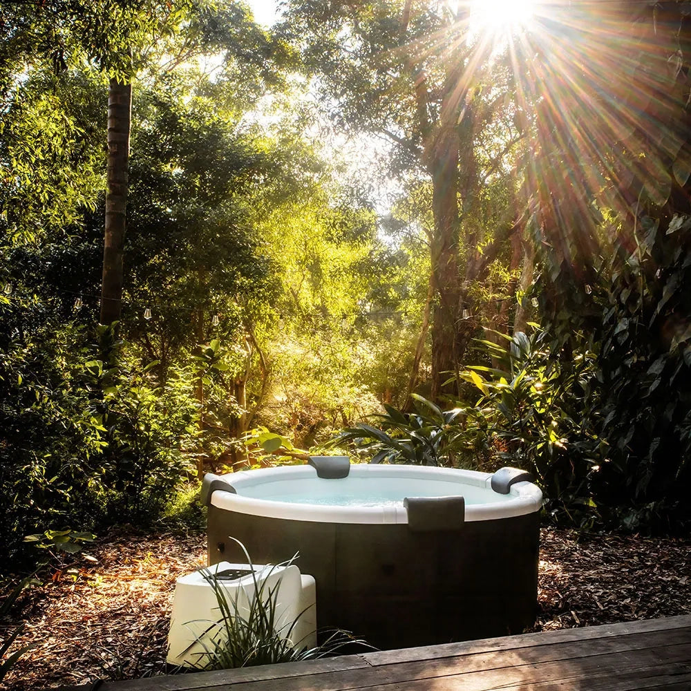 Tempo Style -  Piscina Idromassaggio Circolare Mspa Denver F-DE066W (6 Posti) | 1.82 Ø x 0.70 H | 970 litri | 130 getti d'aria massaggianti a 3 velocità | 8 Idrogetti