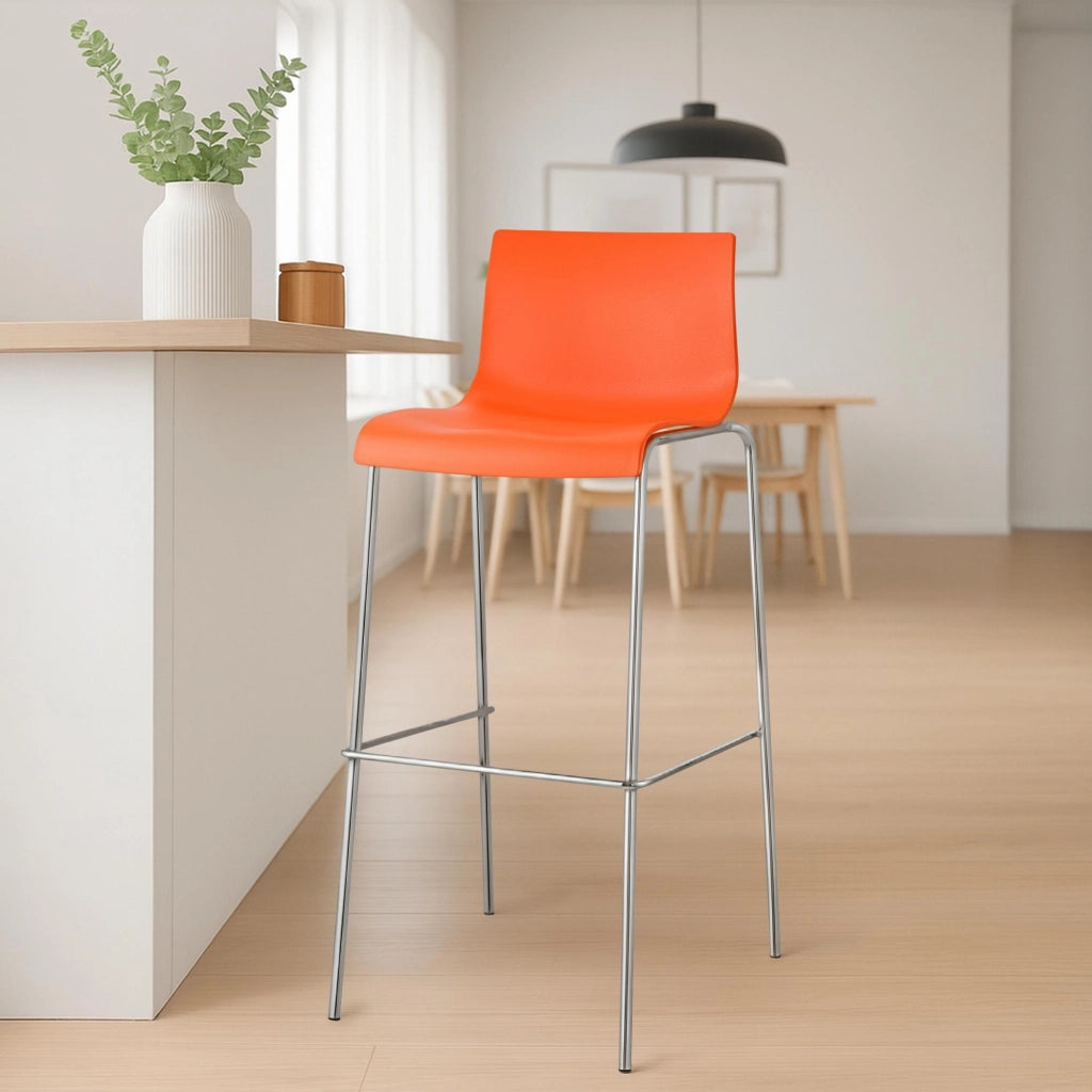 Set di 2 sgabelli da bar Hoover in plastica con struttura a 4 piedi cromata 1