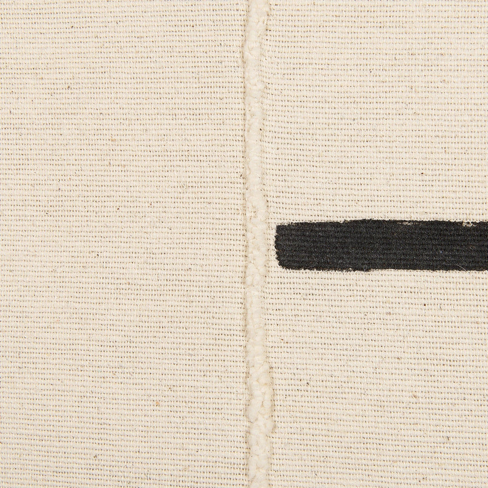 Set di 2 cuscini decorativi cotone beige e nero 45 x 45 cm motivo geometrico a righe fatto a mano sfoderabile con imbottitura