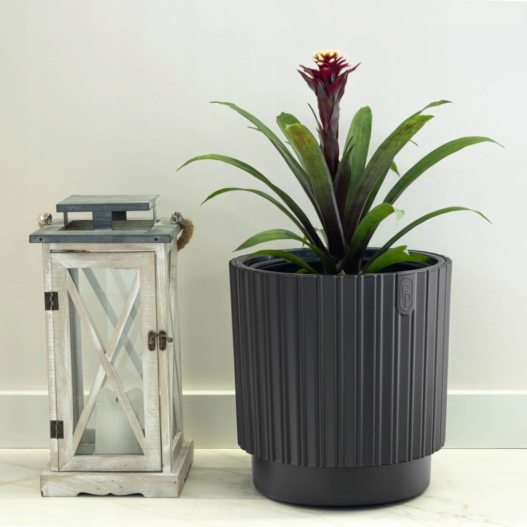 Vaso da fiori KADAX da 30 cm con coperchio e inserto, vaso da fiori in plastica nera