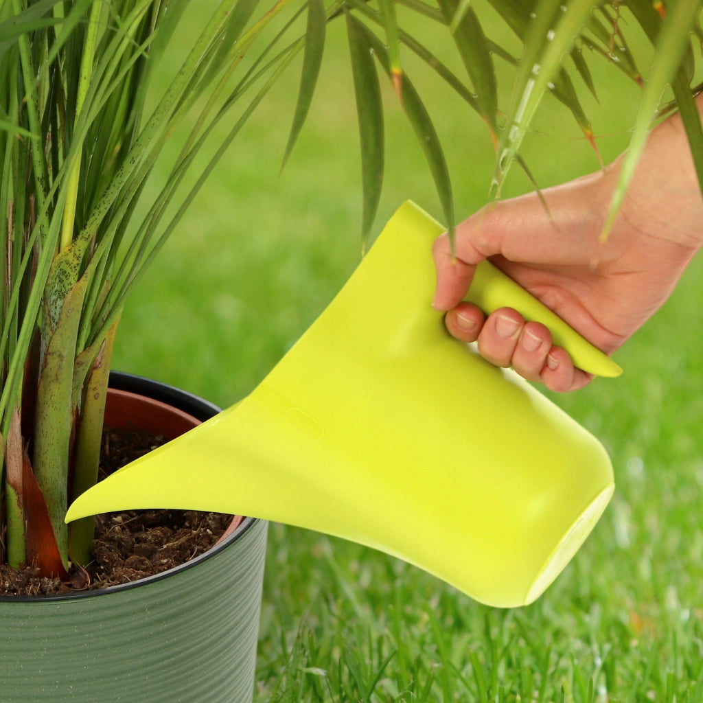 Annaffiatoio KADAX per giardino domestico, ideale per innaffiare fiori e piante, piccolo, in plastica, 1,2 litri.