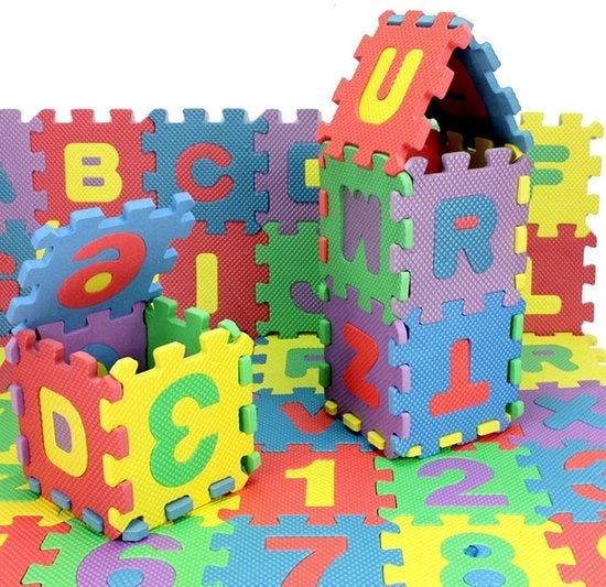 Matte da gioco in schiuma di gomma - 36 pezzi - Alfabeto/Numeri - per bambini - Tegole EVA colorate - Dimensioni 12 x 12 cm