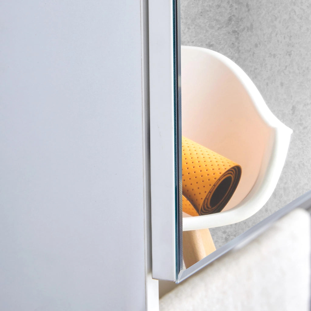 Armadietto a specchio da bagno con ripiani aperti e montaggio a parete, stile moderno, per bagno, bianco, in MDF