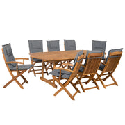 Set da pranzo per esterni in legno di acacia chiaro con cuscini grigio scuro tavolo a 8 posti sedie pieghevoli design rustico