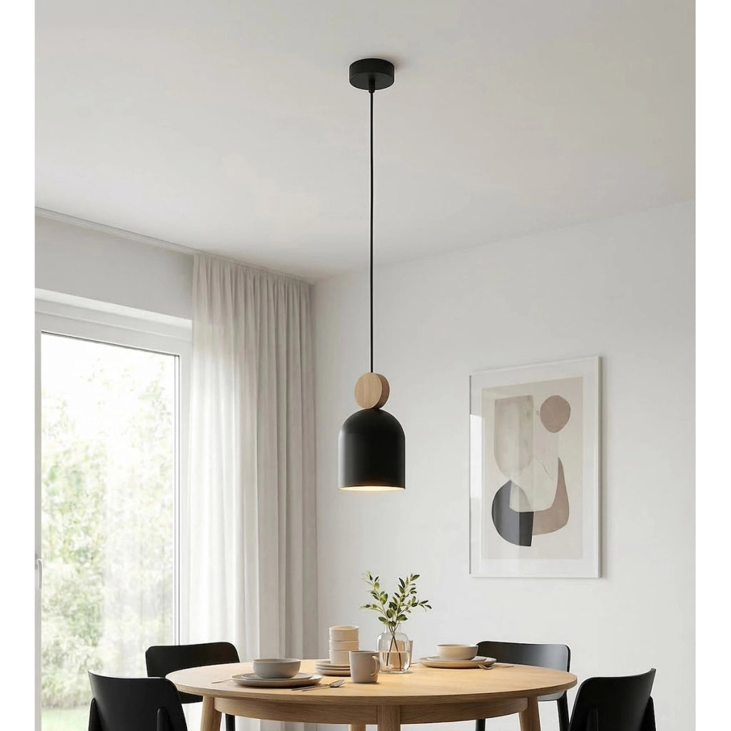 Lampada a sospensione Mesi in acciaio nero opaco e legno