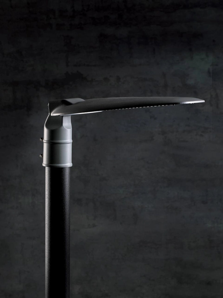 Testa-palo in alluminio pressofuso con luce diretta a LED - 50W, 4400 lumen, 3000°K grafite