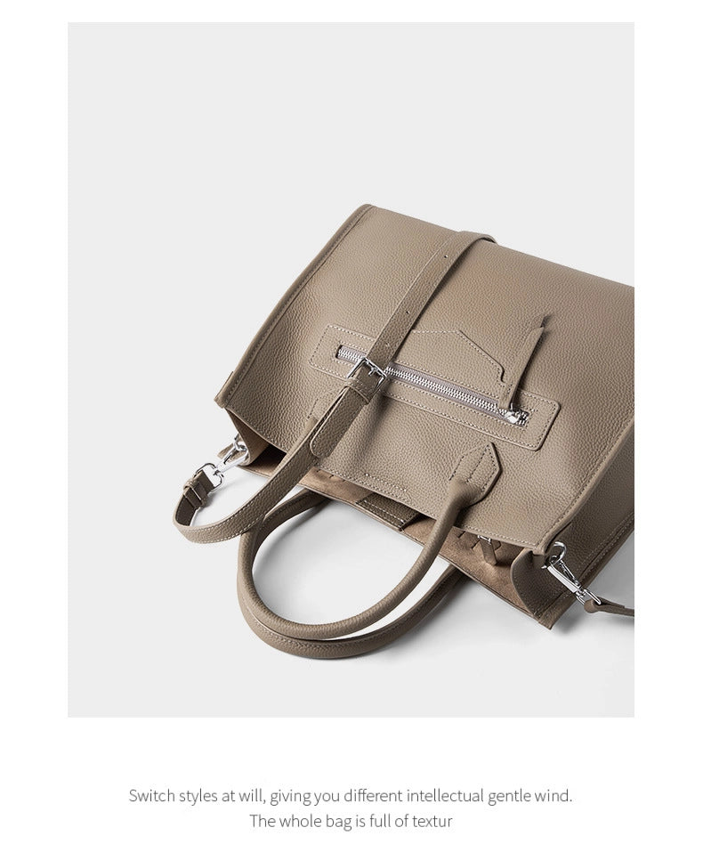 Borsa a tracolla da donna in vera pelle, colore grigio.
