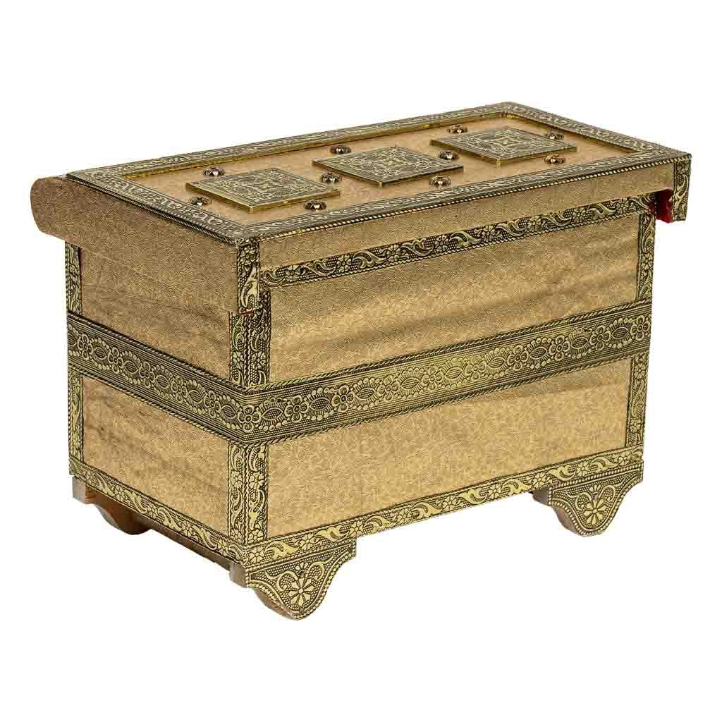 Portagioie in metallo dorato sbalzato 27,5x17x18,5h