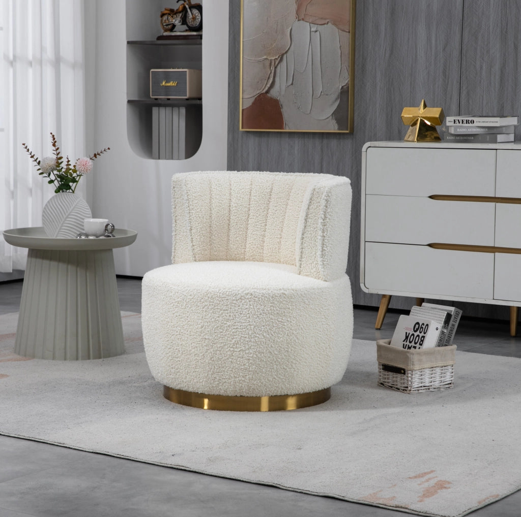 Poltrona girevole 360° in Teddy bianco; seduta imbottita; struttura in legno e metallo; 62;5x62x69;5 cm