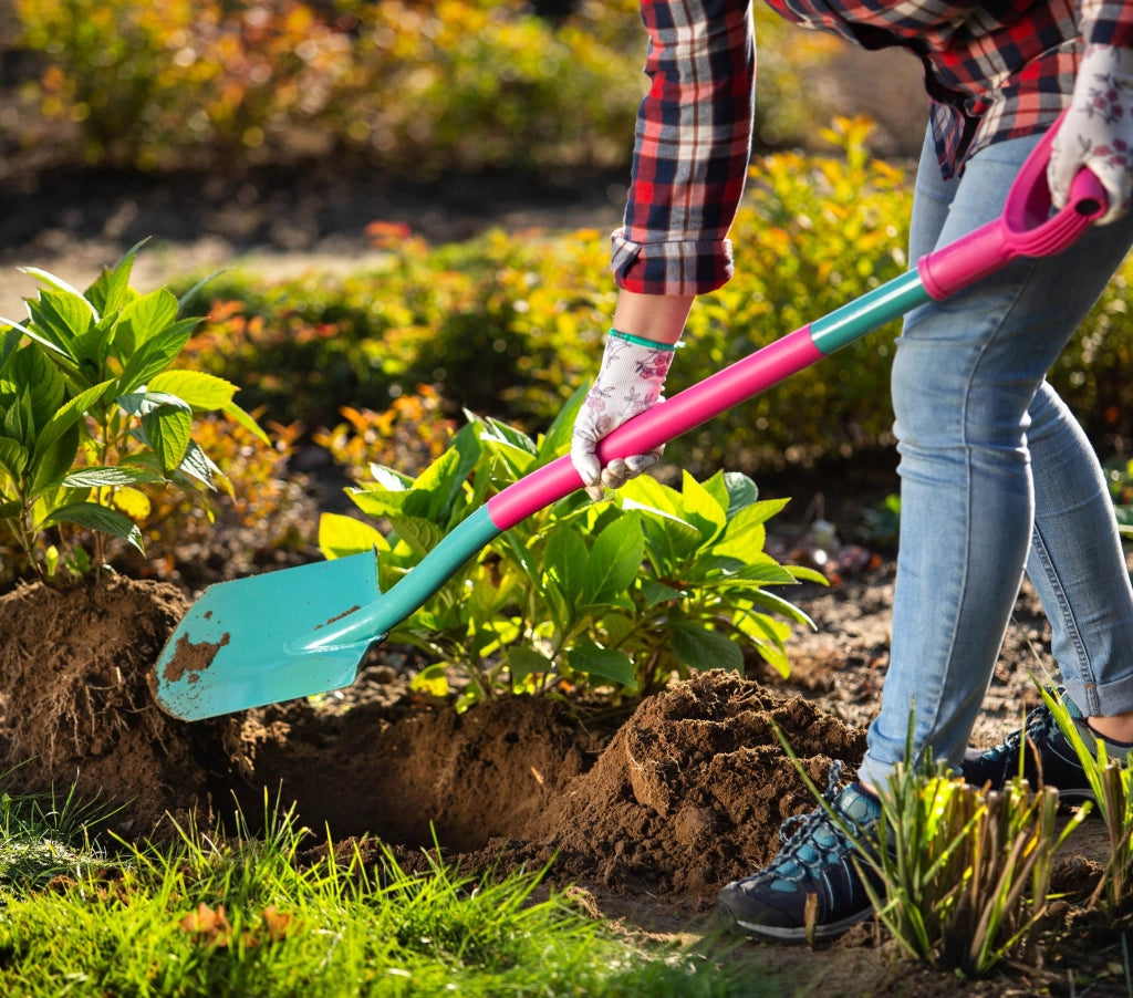 Pala da scavo KADAX Sharp 115 cm con manico in metallo per giardino, da donna
