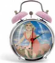 Alarme da Sveglia in Stile Retro con Motivo Anni '50 - Manuale con Indicatore Fluorescente - Doppio Suono - 16 x 11 x 6 cm - Rosa