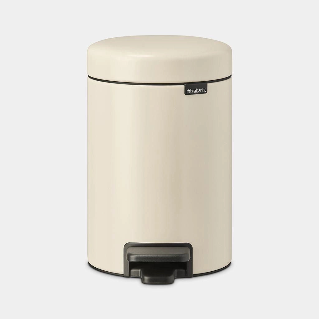 Brabantia 149887 NewIcon Pattumiera a Pedale 3 L Chiusura Ammortizzata Base Antiscivolo Coperchio Anti-Odore Secchio Interno Estraibile colore Beige