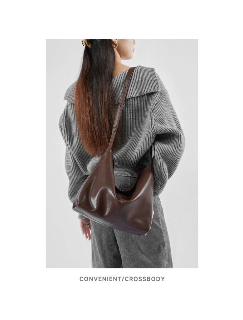 Borsa a tracolla da donna in vera pelle, colore marrone.