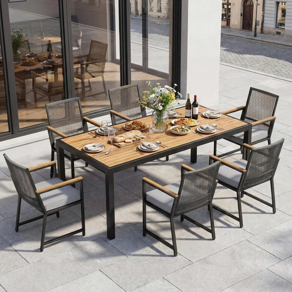Set di 2 sedie da giardino in rattan, resistenti alle intemperie, con braccioli in WPC, sedie per esterni con cuscino rimovibile, sedie da pranzo in metallo, portata fino a 160 kg, per