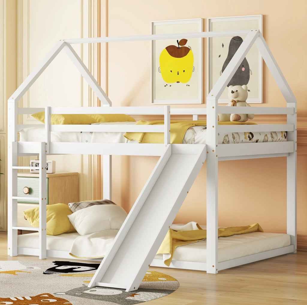 Letto a castello a casetta 140x200 cm con scivolo bianco