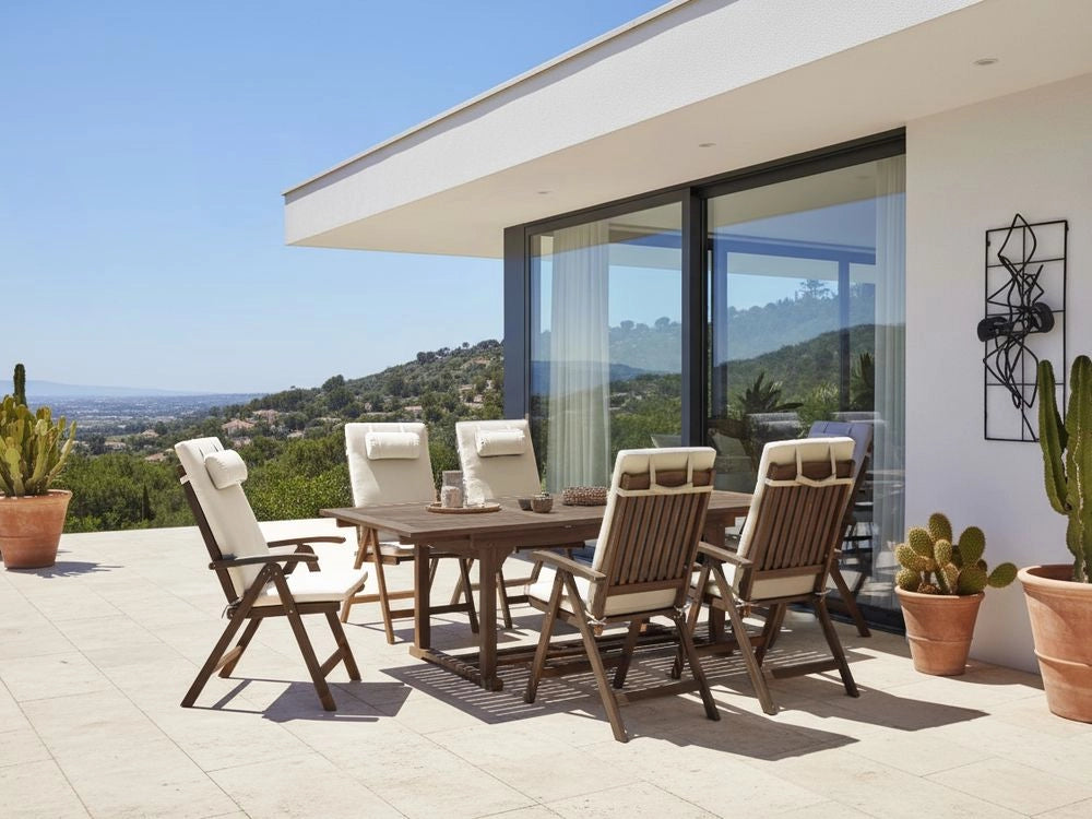 Set da giardino con 6 sedie in legno di acacia marrone scuro con cuscini beige chiaro in stile rustico con cuscini