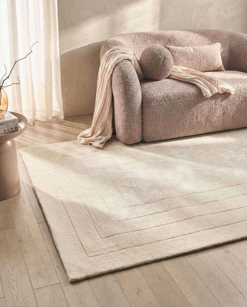 Tappeto stile moderno in viscosa e lana realizzato a mano rettangolare 160 x 230 cm beige chiaro