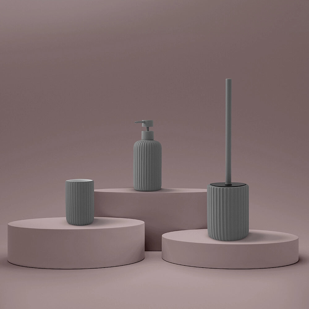 Set accessori bagno in ceramica grigio con dispenser sapone e due portaspazzolini Spring
