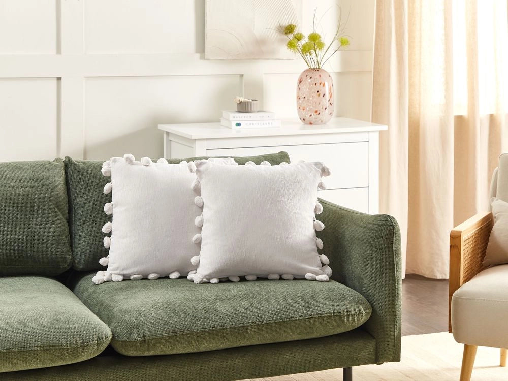 Set di 2 cuscini in cotone ricamati con motivo semplice bianco 60 x 60 cm morbida imbottitura