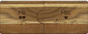 Set di piatti in legno con la frase "Mr. and Mrs. Right" | Set da 2 piatti in legno pieghevoli con motivi incisi | Regalo di nozze | 48794