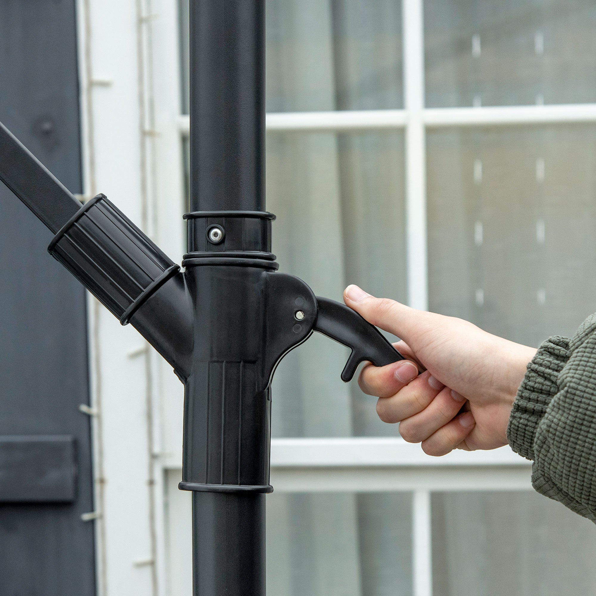 Ombrellone da Giardino a Braccio Ø295x194A cm in Metallo e Poliestere Blu Scuro e Crema