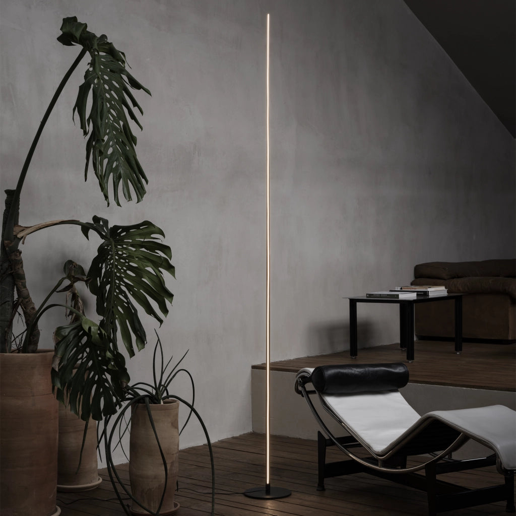Lampada Da Terra Blade 1 Luce Led Integrato Nera Dimmerabile