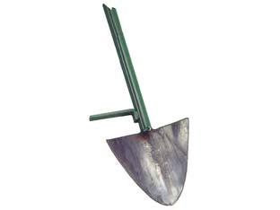 VANGA FORGIATA CON MANICO FERRO  DX cm.24x24/145h. attacco ø mm.35    IL CAMPO