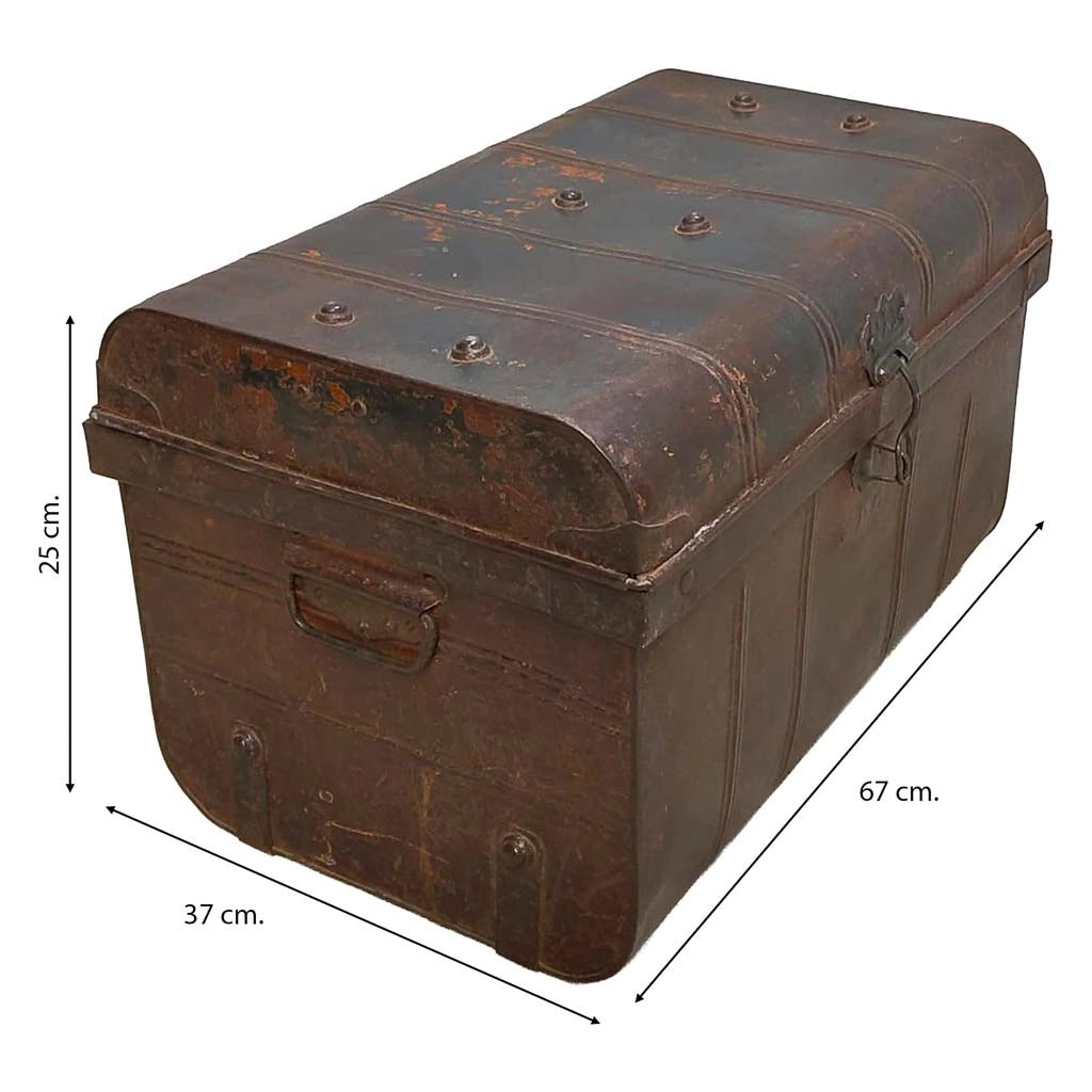 Valigia artigianale in metallo, 67x37x25h cm