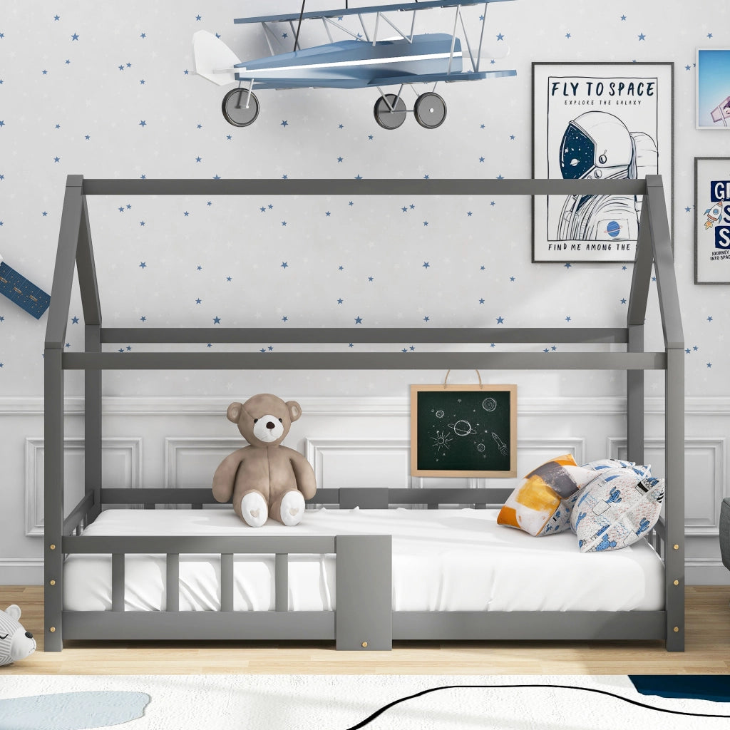 OKWISH Letto a Casetta 90×200 cm, Letto Singolo con Sponda, Lavagna e 15 Doghe, senza Materasso, in Legno, Grigio
