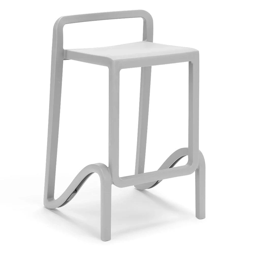 Set 3 sgabelli in polipropilene EOLO altezza seduta 75cm, impilabile, idrorepellente, resistente ai raggi UV, design moderno e innovativo, ideale per la cucina, la veranda o giardino colore Bianco