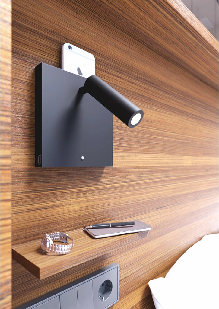 Applique LED Sweet Wall 4W orientabile 320° con 3 intensità luminose e base di ricarica integrata USB-C, USB-A e Wireless, colore nero opaco