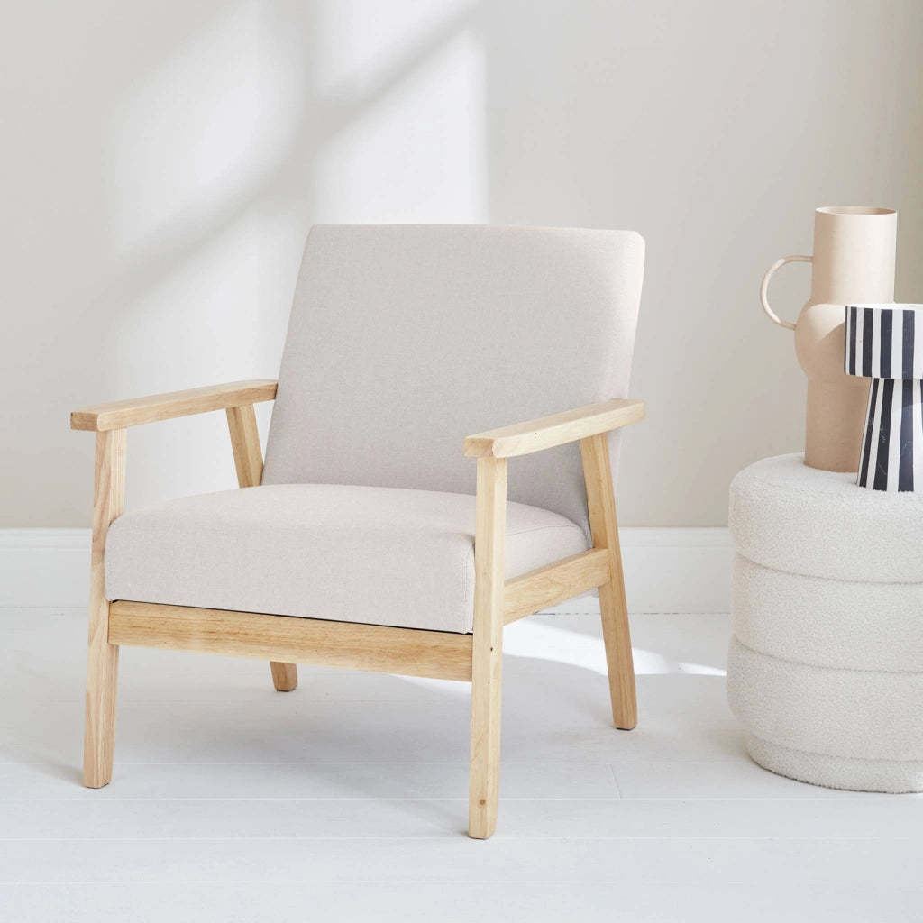 Poltrona scandinava in legno e tessuto, crema