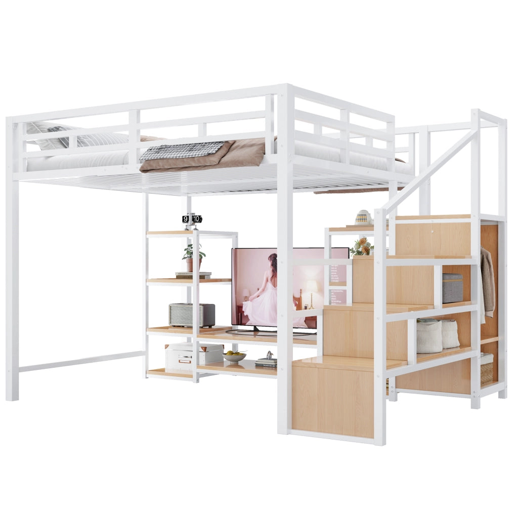 Letto a soppalco 140x200 cm in metallo e MDF bianco con supporto TV; presa e scala di sicurezza