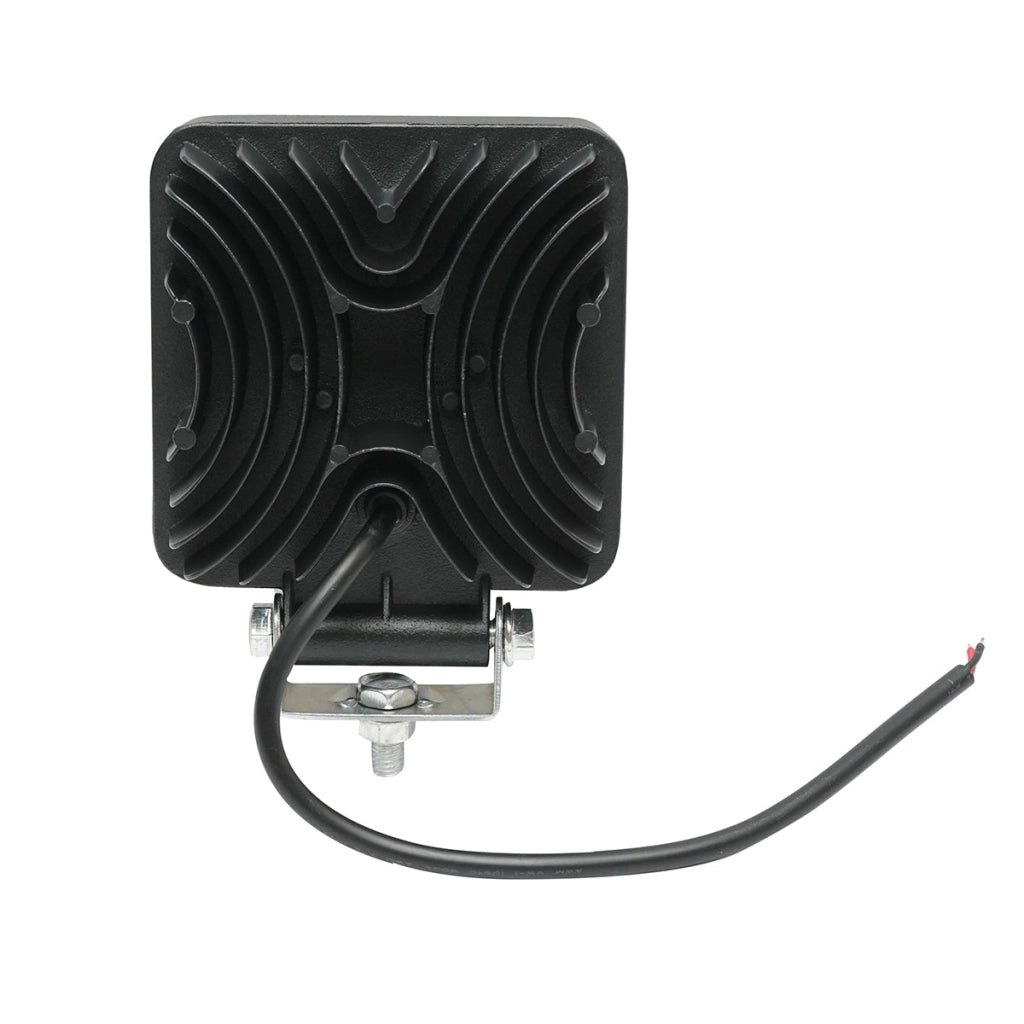 Lampada con 9 LED, 10-60V, 27W, angolo di radiazione 60°, tipo flood, 107x107x49mm, 6000K, IP67, Breckner Germany.