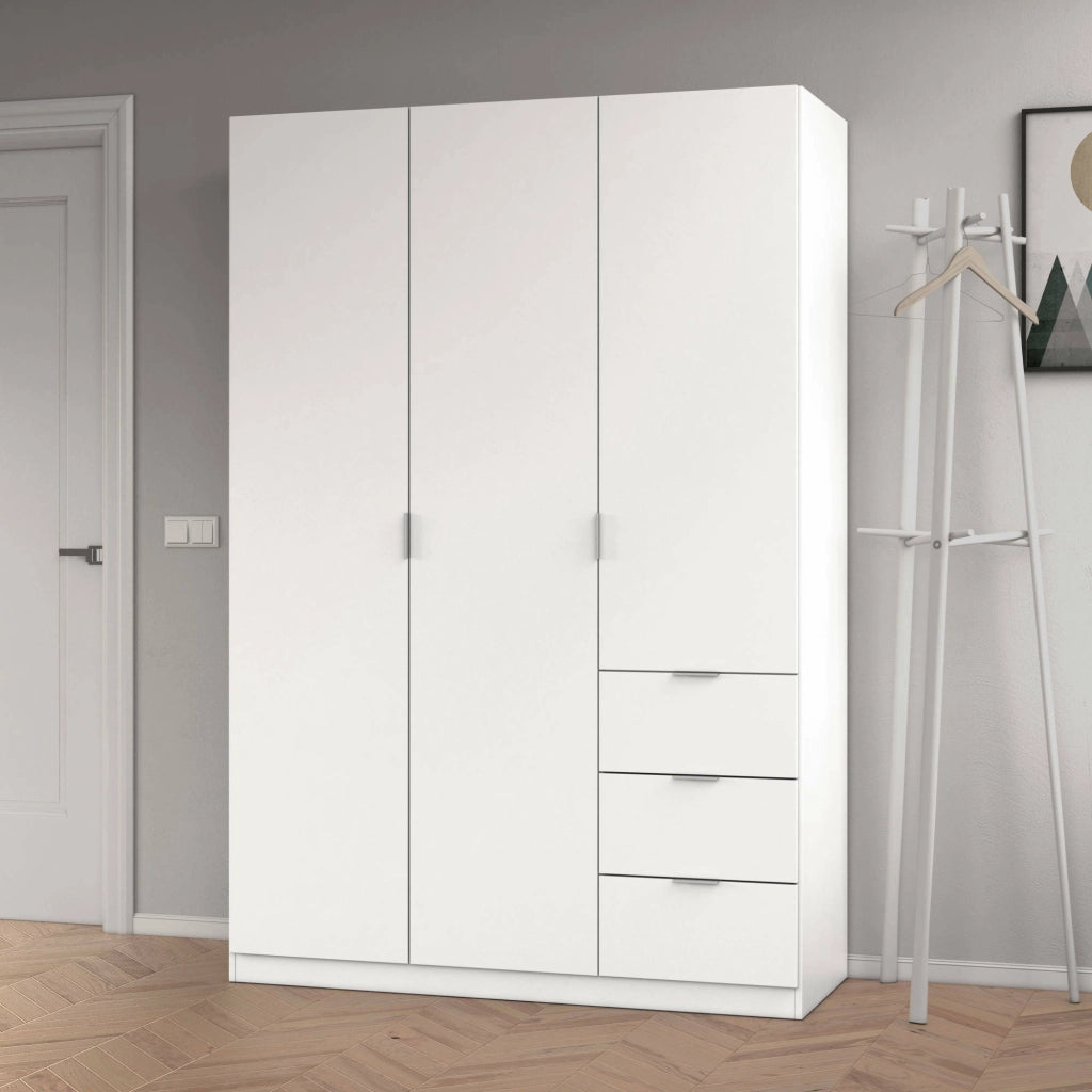 Guardaroba Ade, Armadio per camera da letto a 3 ante e 3 cassetti, Mobile con 3 ripiani e barra appendiabiti, cm 135x52h200, Bianco