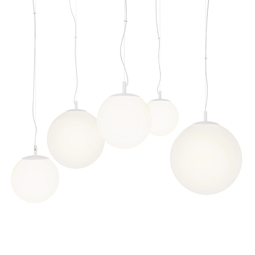 Lampadario Minimal Basic Form In Metallo Bianco 5 Luci Con Diffusori In Vetro
