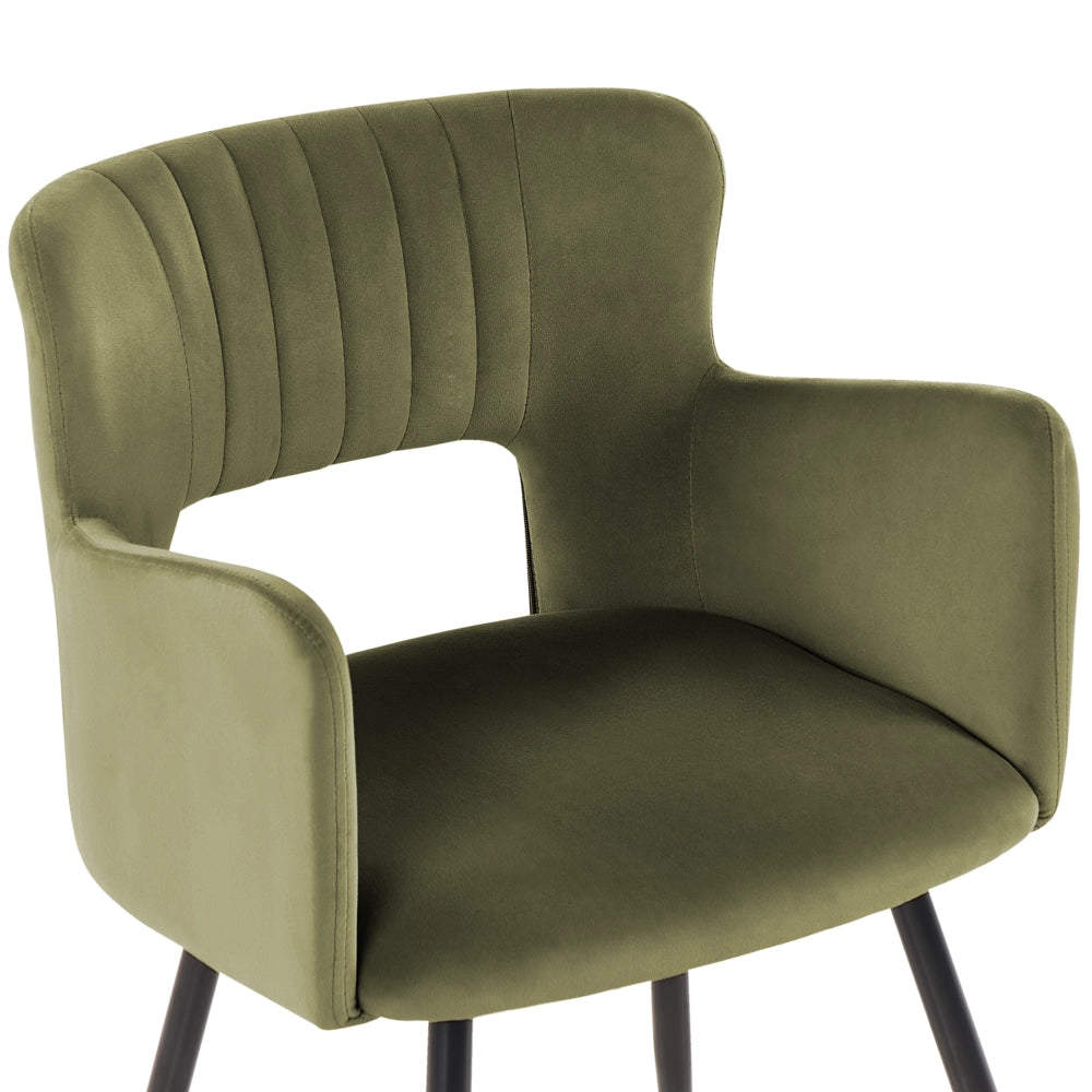 Set di 2 sedie da pranzo velluto verde oliva braccioli schienale intagliato gambe in metallo moderna industriale