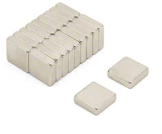 20 Magnetastico N52 10x10x4 mm Quadrati Permanenti per Frigorifero, Pannello, Whiteboard e Altro