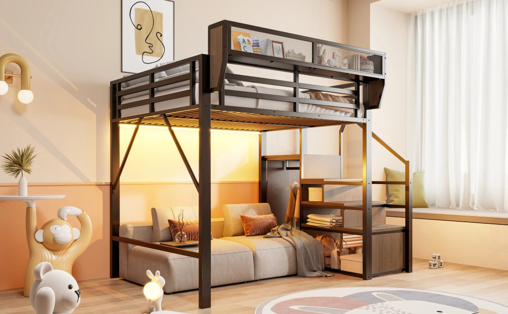 Letto a soppalco 140 × 200 cm con LED, scala di sicurezza e ripiano regolabile, senza materasso, metallo nero