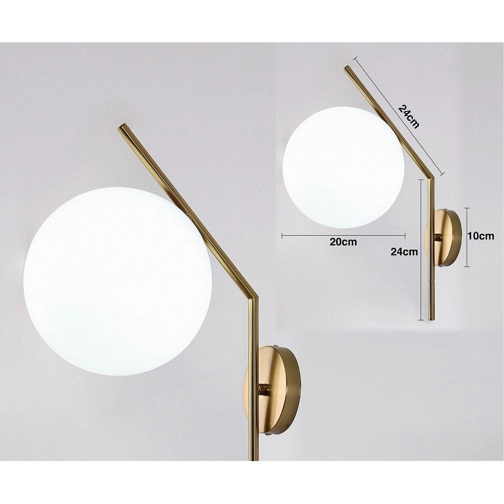 Trade Shop - Applique Da Parete Con Sfera In Vetro Bianco Attacco E27 Metallo Oro Lampada 32804 -