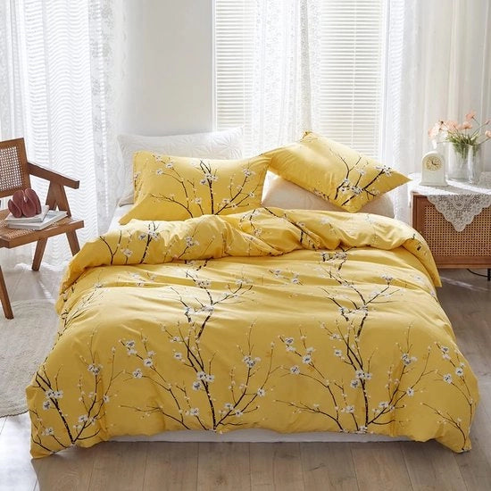 Set di coperte da letto a 3 pezzi in microfibra, 200 x 220 cm, e cuscini in microfibra 80 x 80 cm, disegno floreale estetico, coperta da letto giallo scuro con chiusura a righello