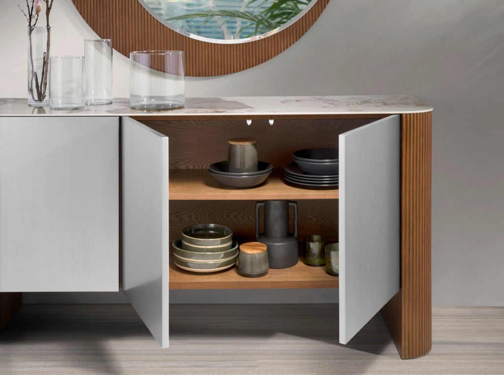 Credenza in legno d'argento, noce e piano in marmo porcellanato