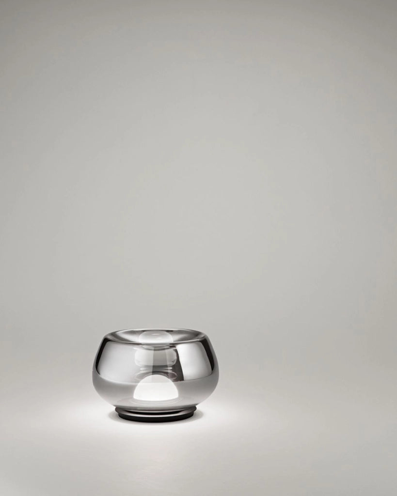 Lumetto LED serie 10S48534, Vetro Concavo Fumé Specchiato e Struttura Nero Opaco, 12W 3000K, Design Moderno e Raffinato - Perenz
