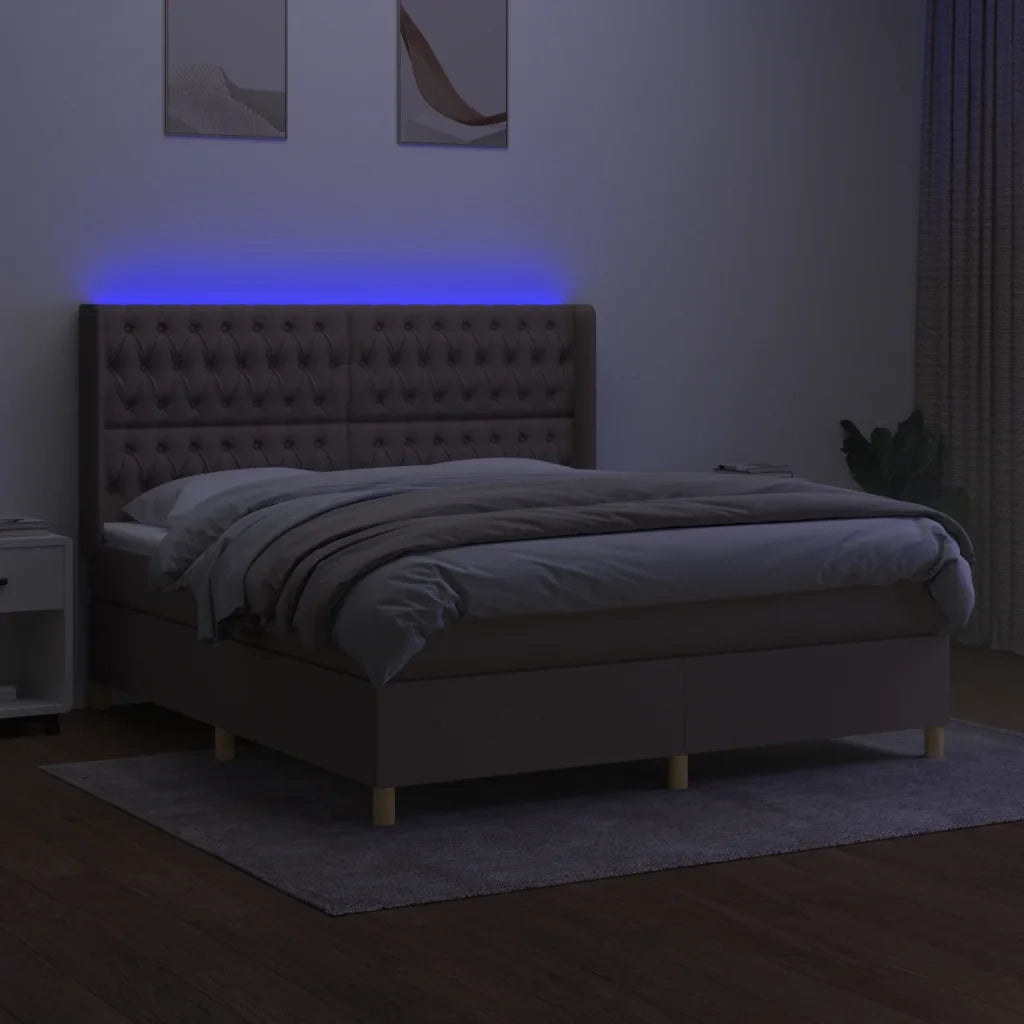 Letto a Molle con Materasso e LED Tortora 180x200 cm in Tessuto 3139137